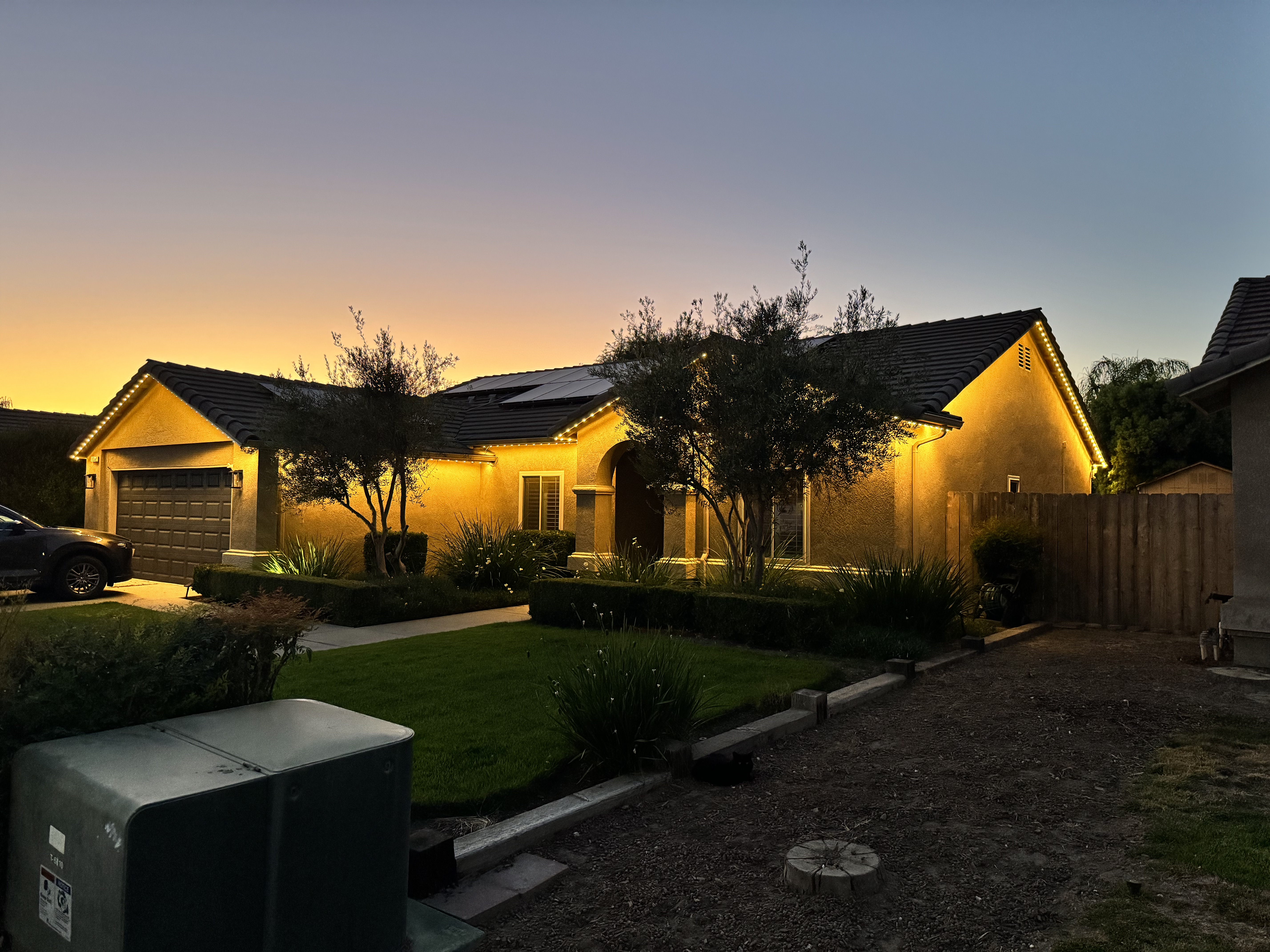 EverLume permanent roofline lighting